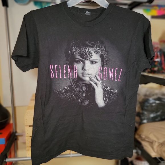 Selena Gomez Graphic Tee Houston Livestock Show & Rodeo Black SS - Size Medium - Picture 2 of 5